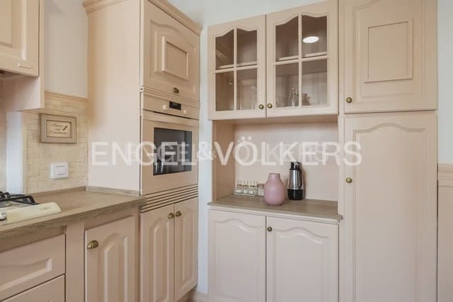 Appartement de 2 chambres à louer à Russafa, Valence ville - 2 000 € (Ref: 9897572)
