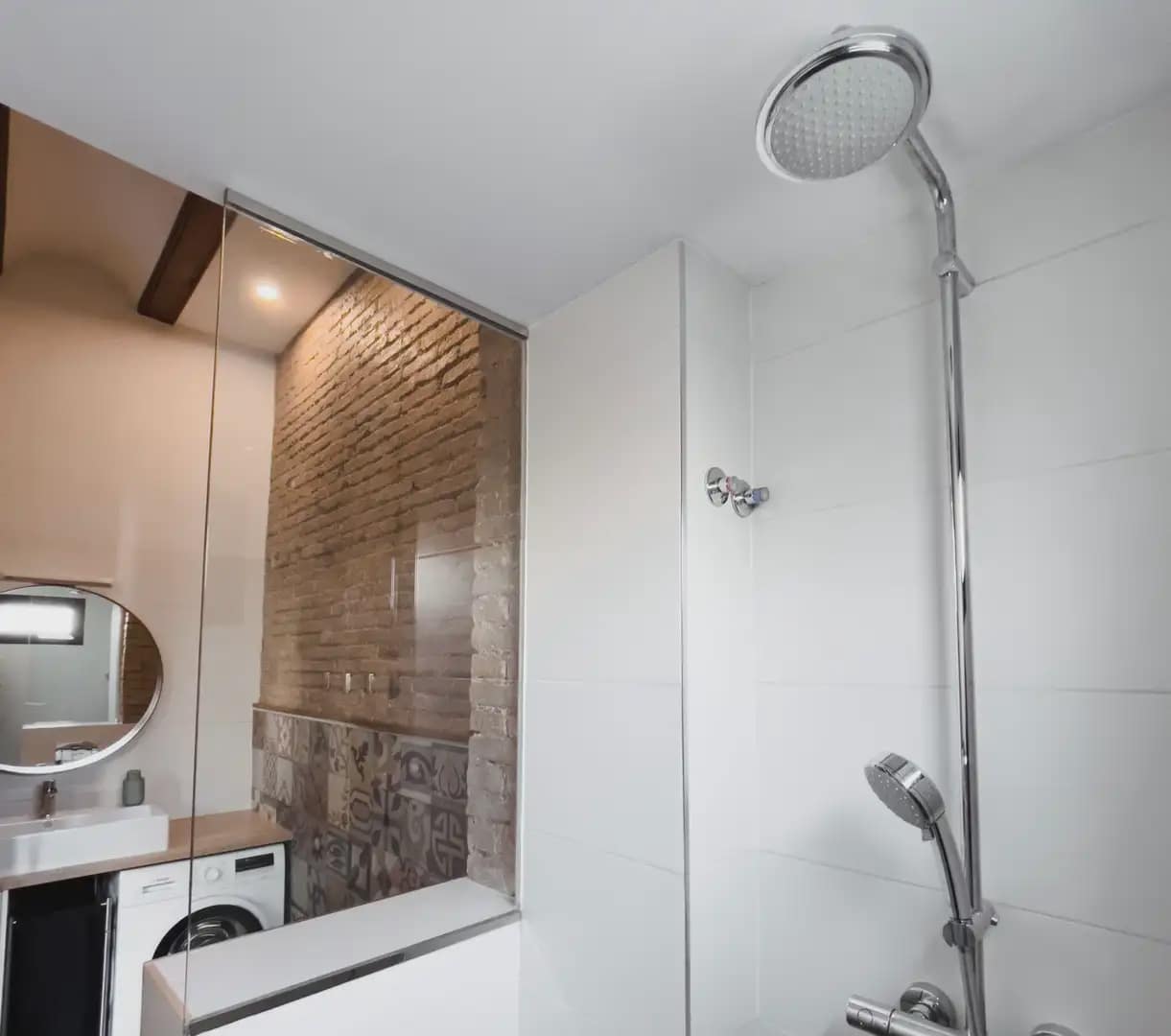 2 quarto Apartamento para arrendar em Valencia cidade - 2 000 € (Ref: 9897577)