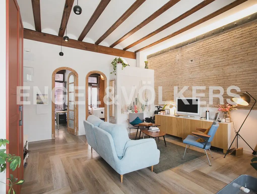 2 quarto Apartamento para arrendar em Valencia cidade - 2 000 € (Ref: 9897577)
