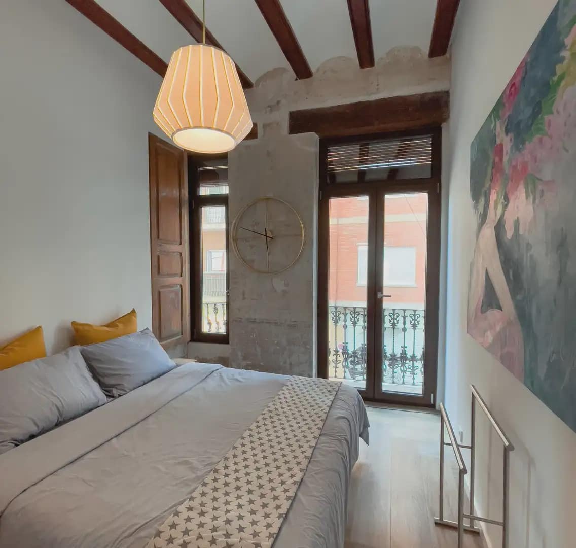 2 quarto Apartamento para arrendar em Valencia cidade - 2 000 € (Ref: 9897577)