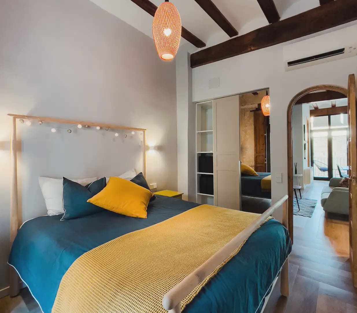 2 quarto Apartamento para arrendar em Valencia cidade - 2 000 € (Ref: 9897577)