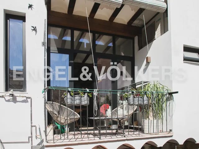 Piso de 2 habitaciones en El Carme, València ciudad en alquiler - 2.000 € (Ref: 9897577)