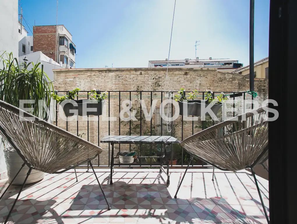 2 quarto Apartamento para arrendar em Valencia cidade - 2 000 € (Ref: 9897577)