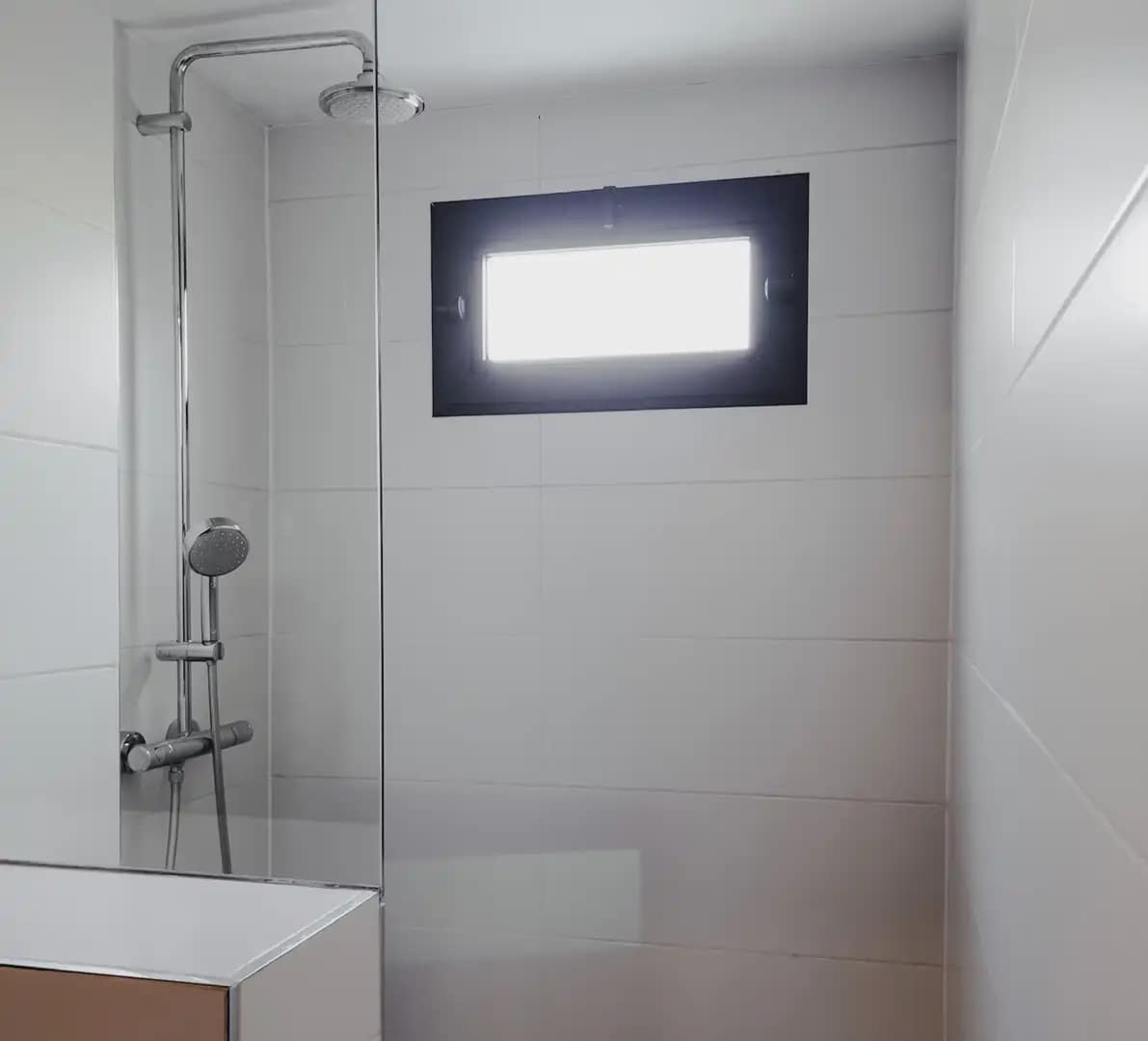 2 quarto Apartamento para arrendar em Valencia cidade - 2 000 € (Ref: 9897577)