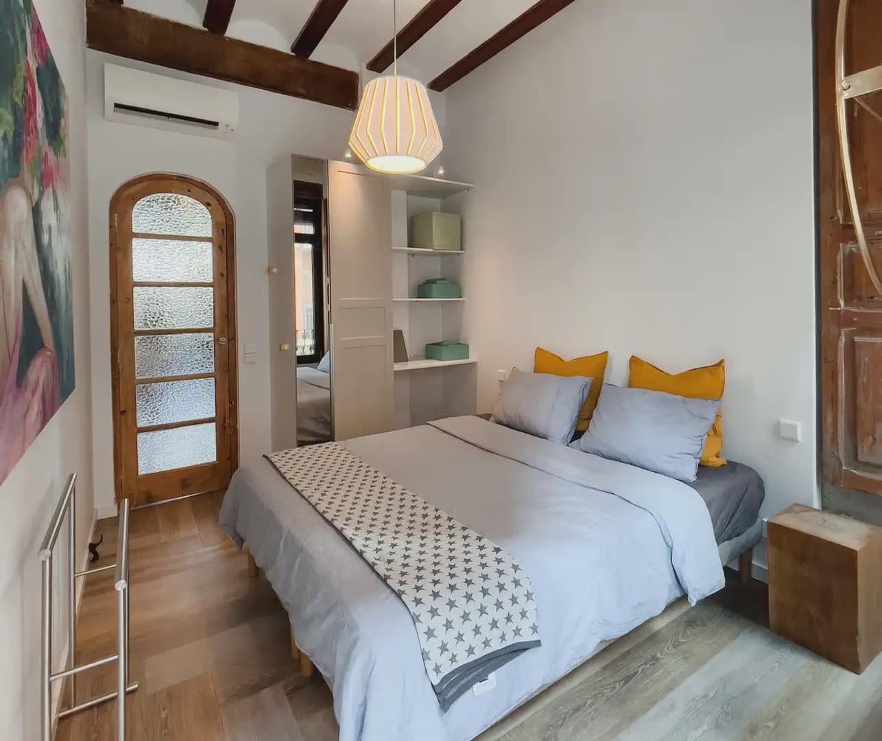 2 quarto Apartamento para arrendar em Valencia cidade - 2 000 € (Ref: 9897577)