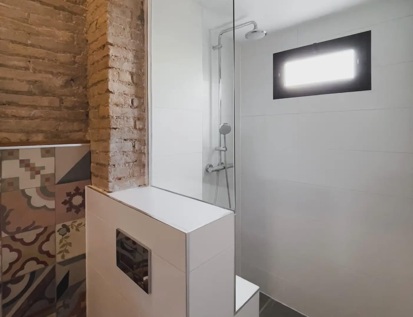 2 quarto Apartamento para arrendar em Valencia cidade - 2 000 € (Ref: 9897577)