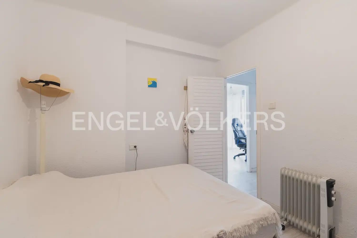 2 bedroom Flat for sale in Valencia city with garage - € 180,000 (Ref: 9897581)