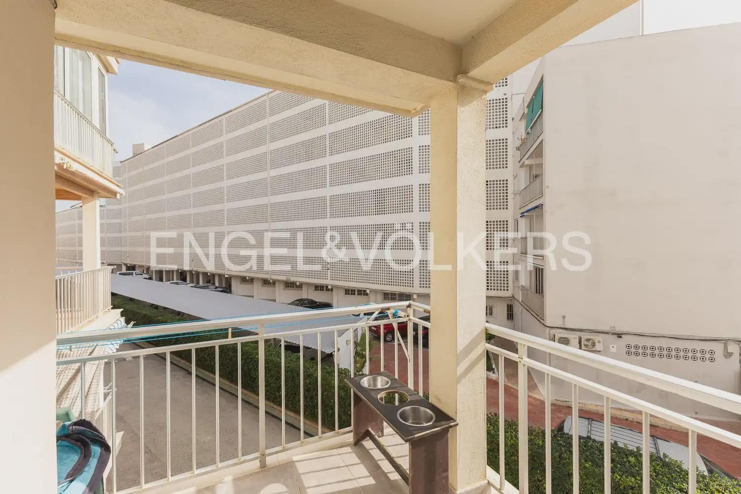 2 bedroom Flat for sale in Valencia city with garage - € 180,000 (Ref: 9897581)