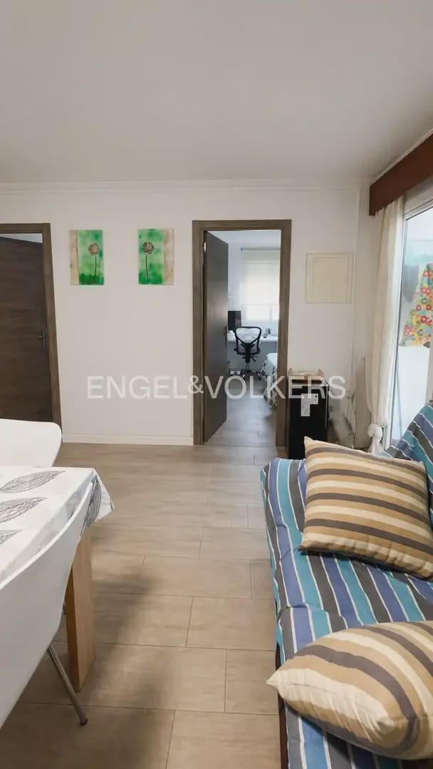 5 quarto Apartamento para arrendar em Valencia cidade - 2 300 € (Ref: 9897584)