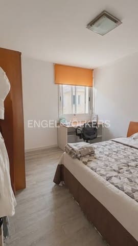 5 slaapkamer Flat te huur in L'Illa Perduda, Valencia stad - € 2.300 (Ref: 9897584)
