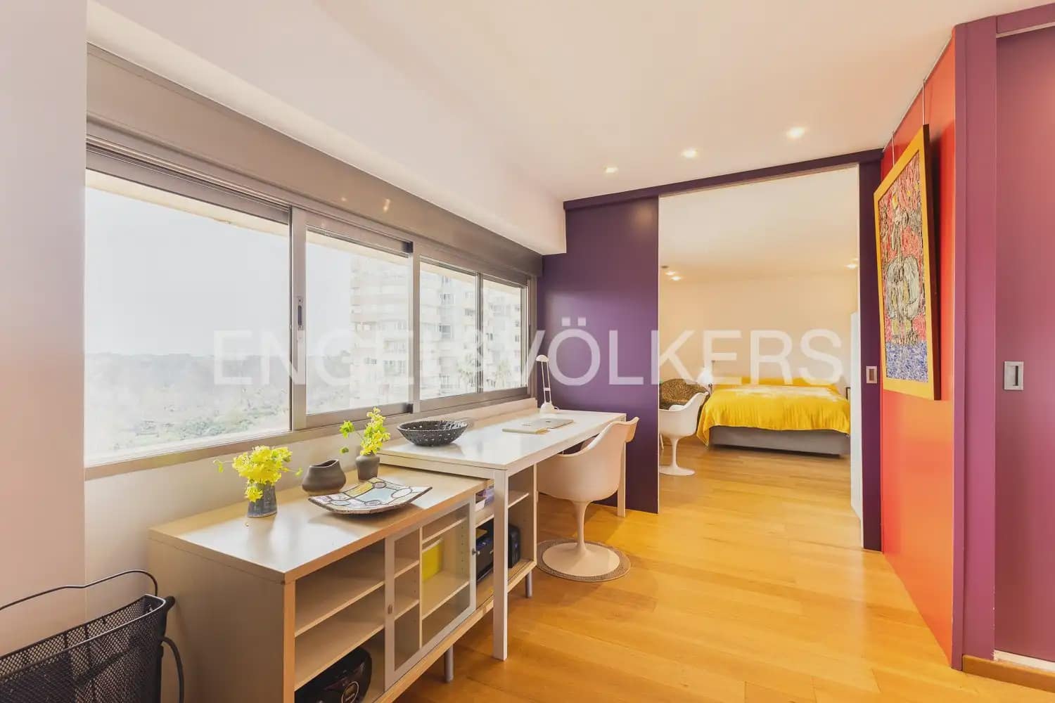 2 slaapkamer Flat te huur in Valencia stad met zwembad garage - € 1.800 (Ref: 9897585)