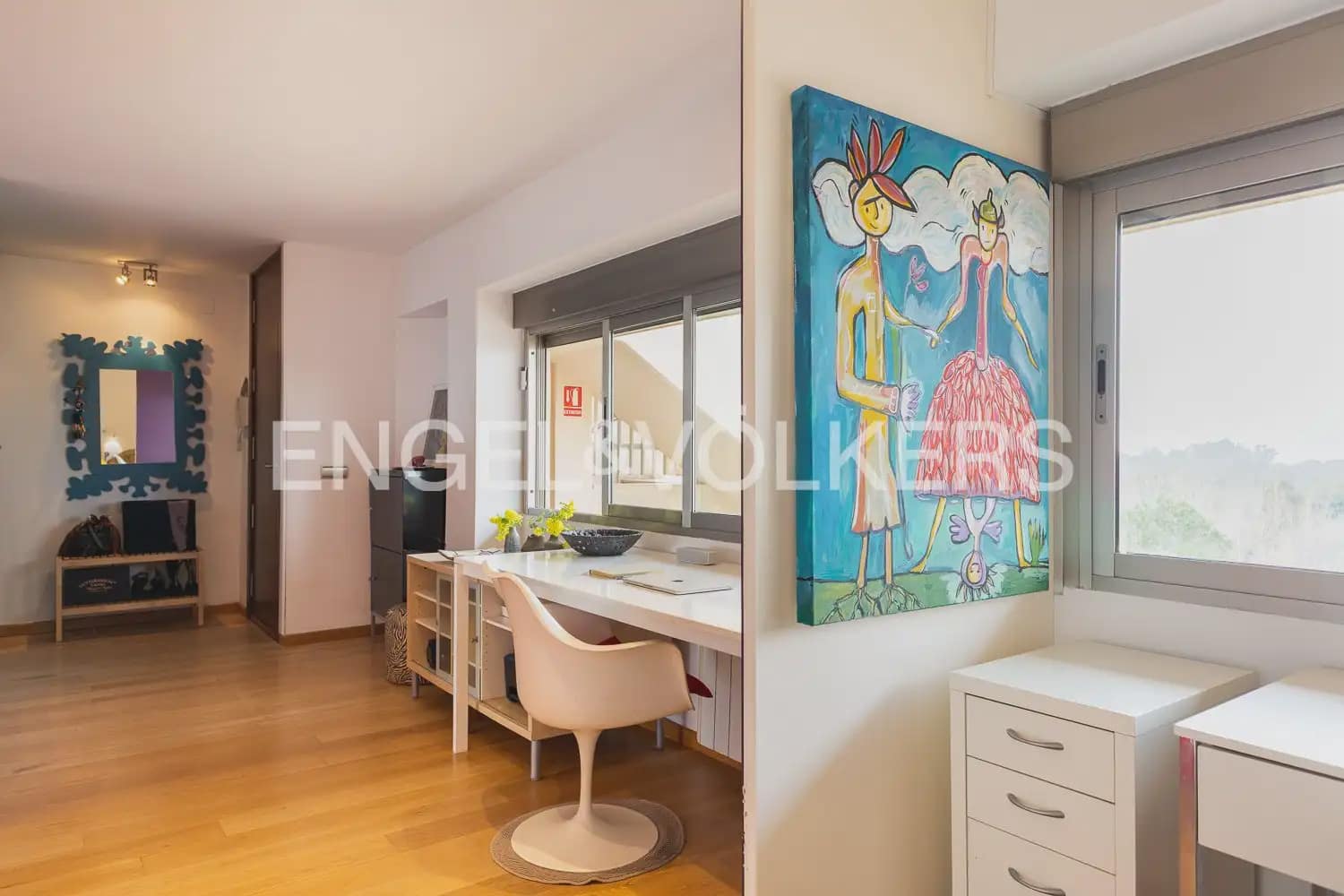 2 slaapkamer Flat te huur in Valencia stad met zwembad garage - € 1.800 (Ref: 9897585)