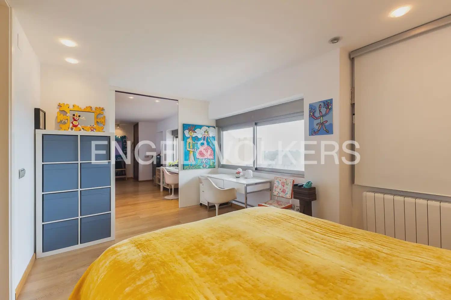2 slaapkamer Flat te huur in Valencia stad met zwembad garage - € 1.800 (Ref: 9897585)