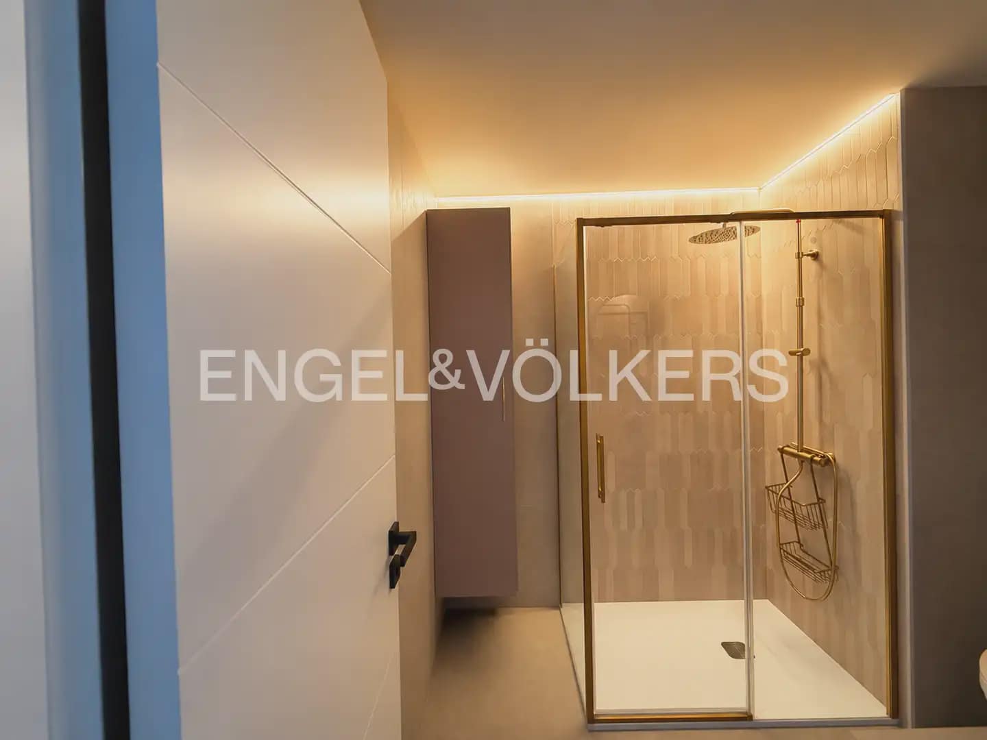 1 bedroom Flat for rent in La Pobla de Farnals with pool - € 1,500 (Ref: 9897588)