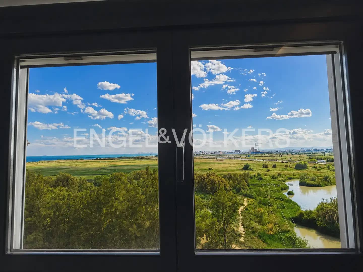 1 bedroom Flat for rent in La Pobla de Farnals with pool - € 1,500 (Ref: 9897588)