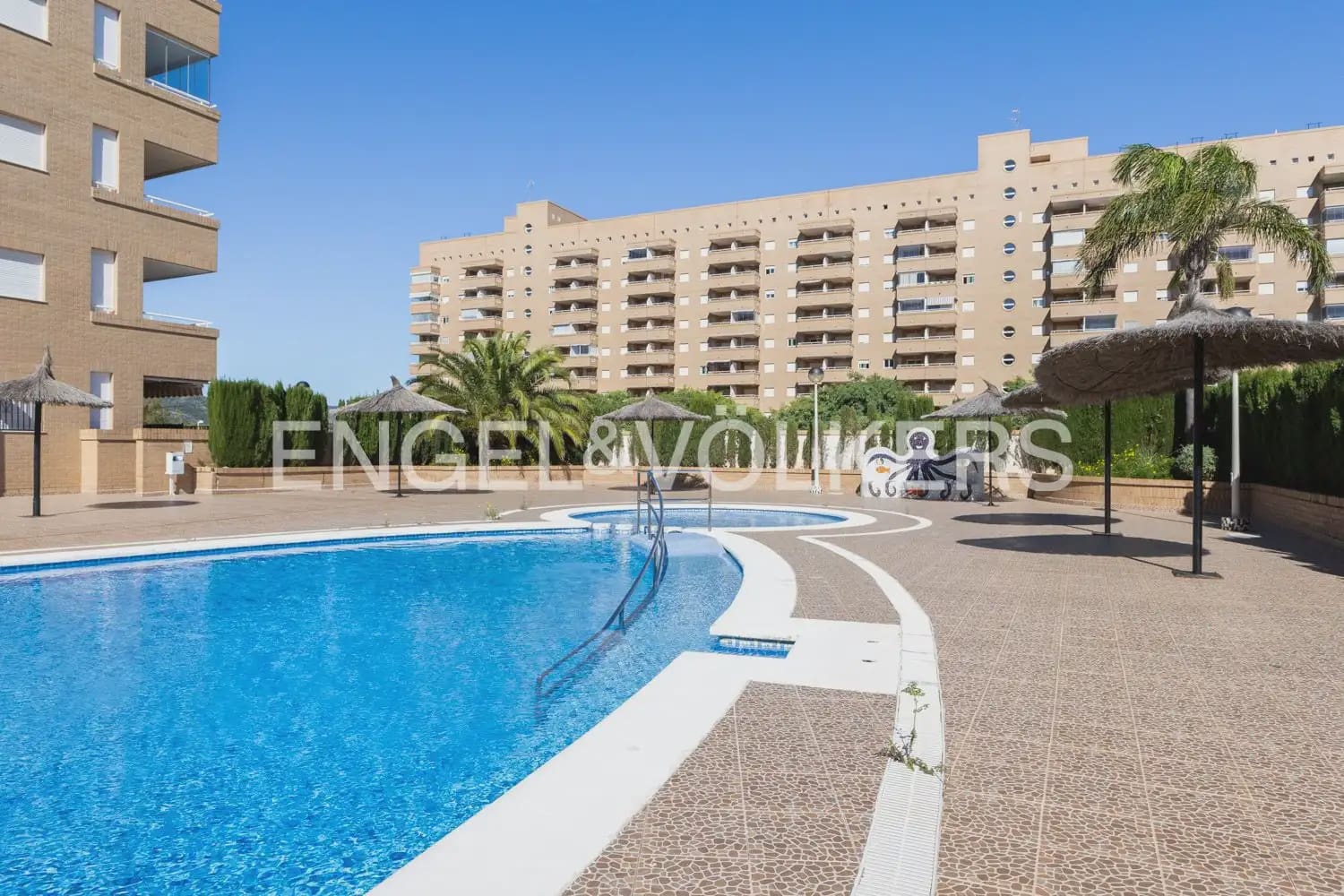 3 camera da letto Appartamento in vendita in Oropesa  con piscina garage - 168.000 € (Rif: 9897589)