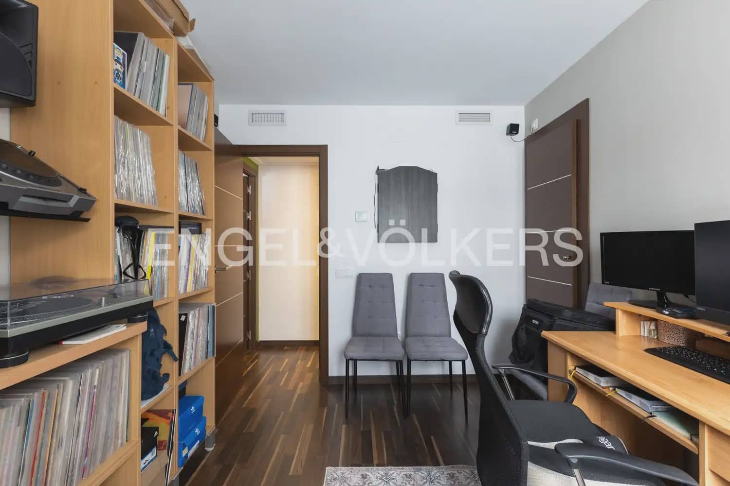3 bedroom Flat for sale in Sueca with garage - € 220,000 (Ref: 9897592)