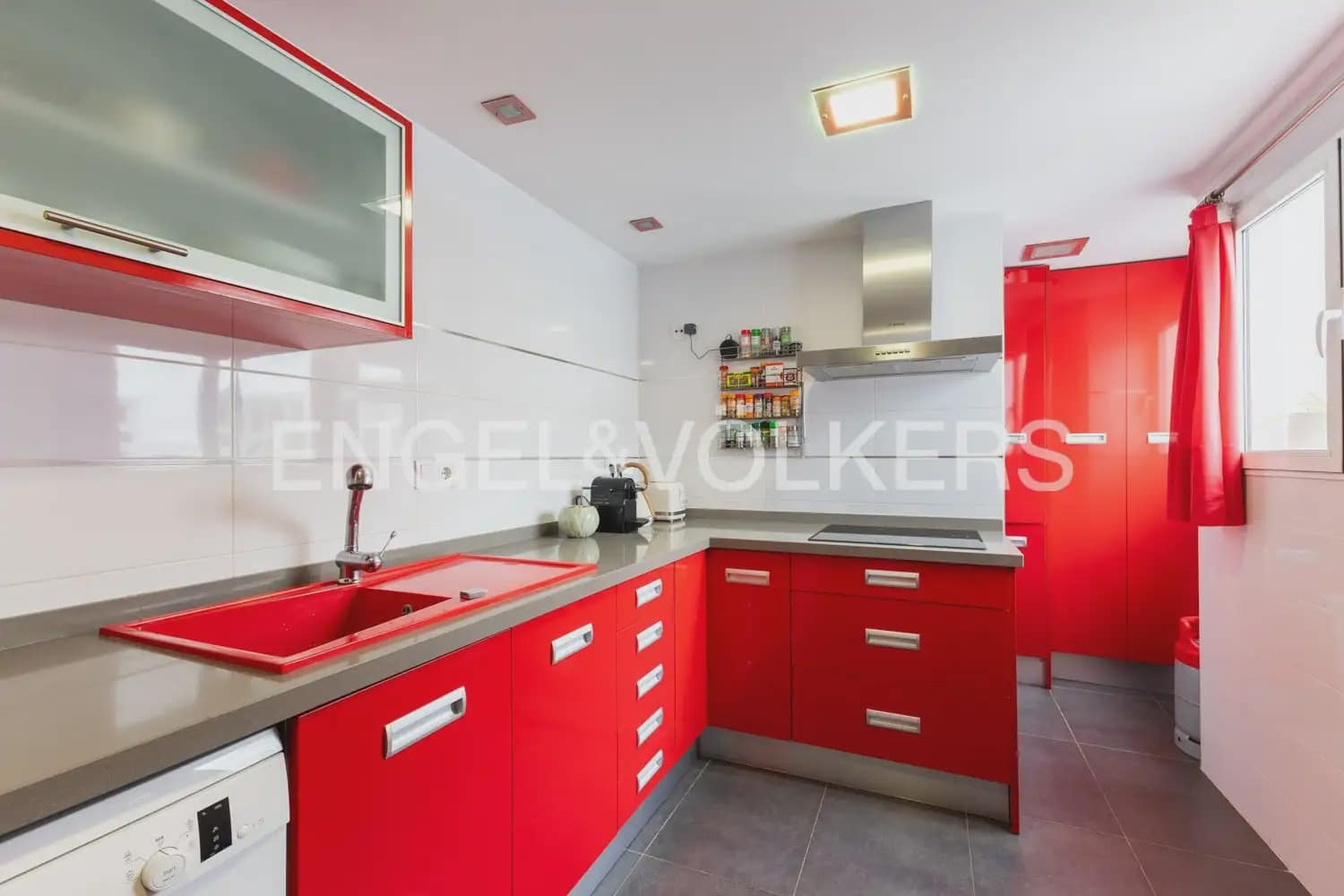 3 bedroom Flat for sale in Sueca with garage - € 220,000 (Ref: 9897592)