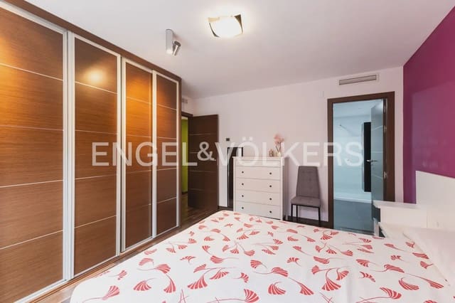 3 bedroom Flat for sale in Sueca with garage - € 220,000 (Ref: 9897592)