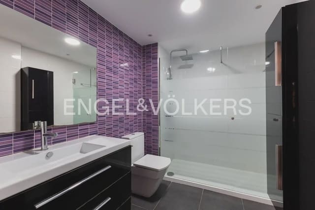 3 bedroom Flat for sale in Sueca with garage - € 220,000 (Ref: 9897592)