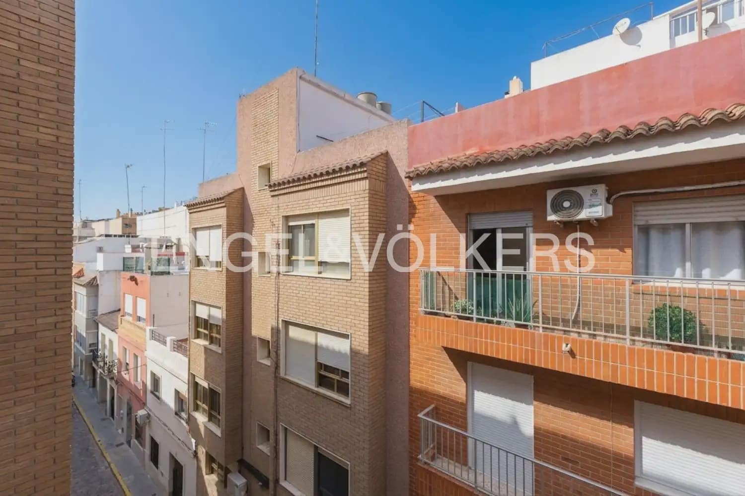 3 bedroom Flat for sale in Sueca with garage - € 220,000 (Ref: 9897592)