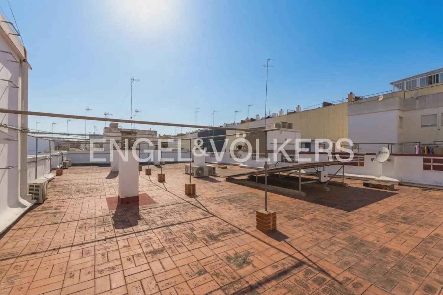 3 bedroom Flat for sale in Sueca with garage - € 220,000 (Ref: 9897592)