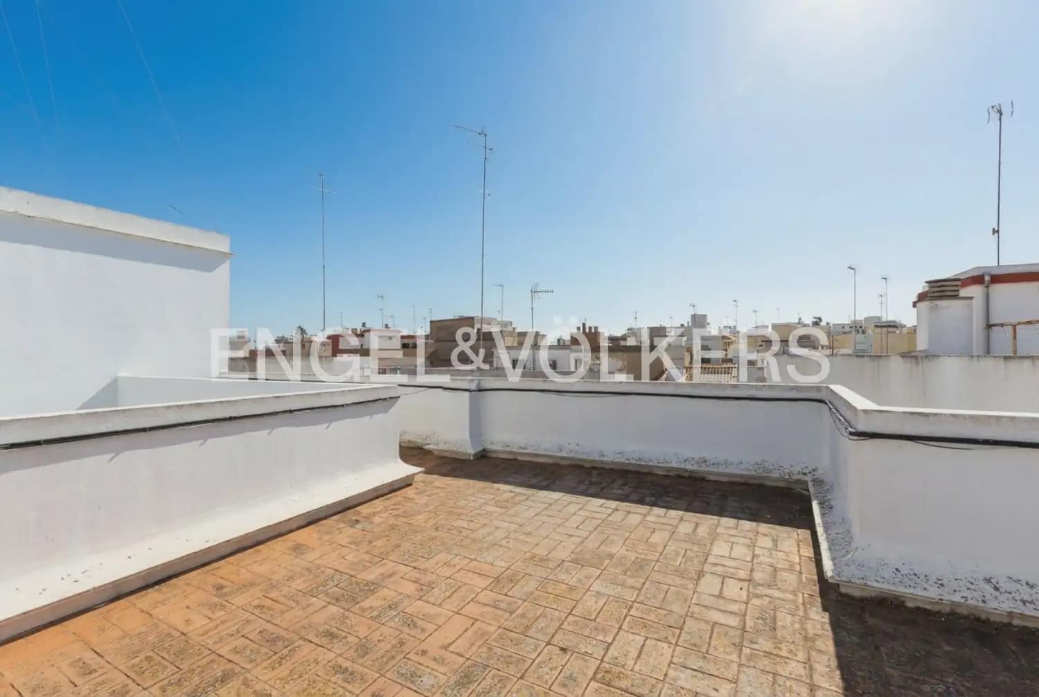 3 bedroom Flat for sale in Sueca with garage - € 220,000 (Ref: 9897592)