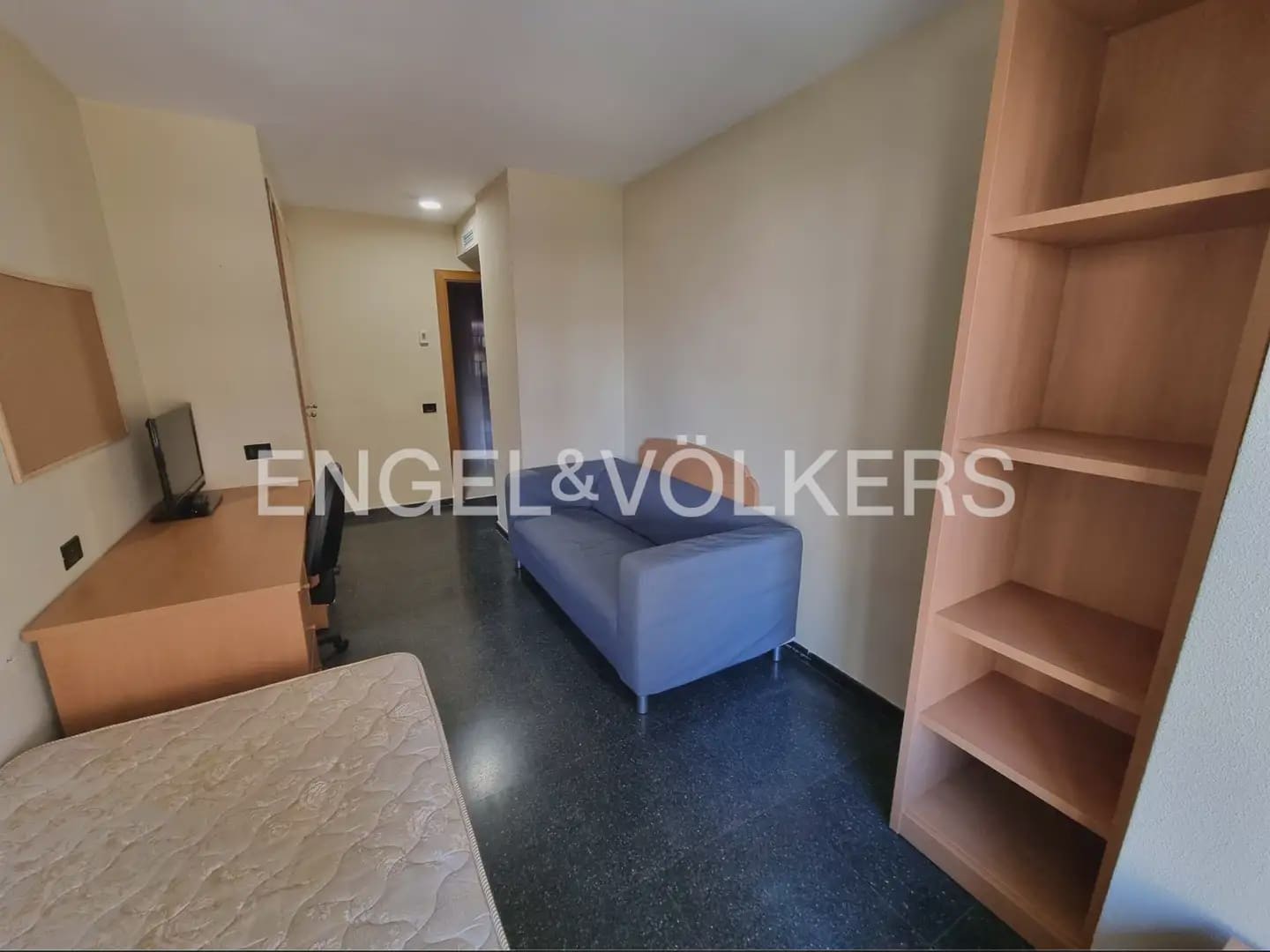 4 slaapkamer Flat te huur in Valencia stad - € 2.000 (Ref: 9897595)