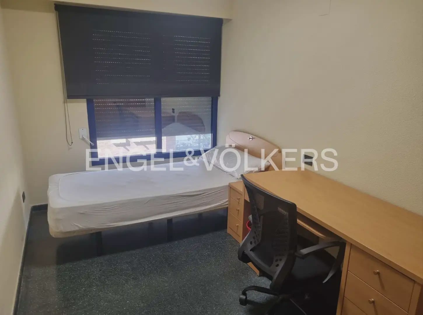 4 slaapkamer Flat te huur in Valencia stad - € 2.000 (Ref: 9897595)