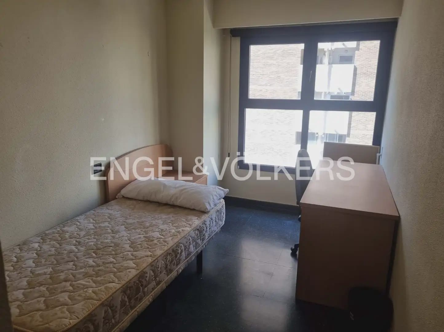 4 slaapkamer Flat te huur in Valencia stad - € 2.000 (Ref: 9897595)