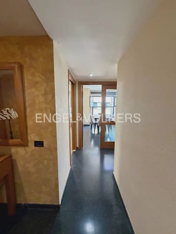 4 makuuhuone Asunto vuokrattavana paikassa Ciutat Jardi, Valencia kaupunki - 1 900 € (Ref: 9897595)