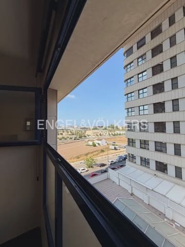 4 makuuhuone Asunto vuokrattavana paikassa Ciutat Jardi, Valencia kaupunki - 1 900 € (Ref: 9897595)