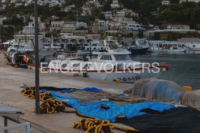 Tontti myytävänä paikassa Partida Tosal - Zona del Castellans, Javea / Xàbia - 1 260 000 € (Ref: 9897598)