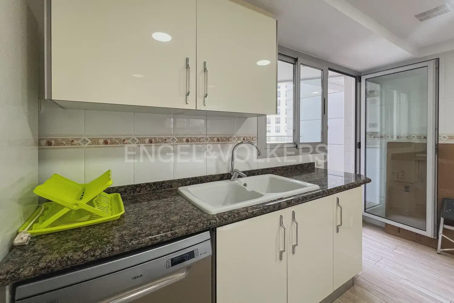 3 camera da letto Appartamento da affittare in Valencia citta con piscina garage - 2.300 € (Rif: 9897600)