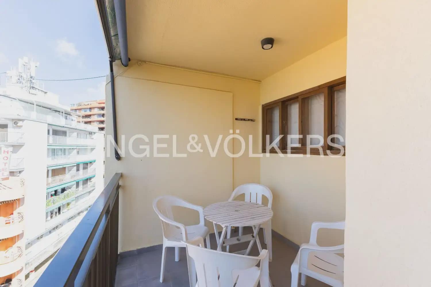 1 bedroom Flat for sale in Cullera with garage - € 210,000 (Ref: 9897601)