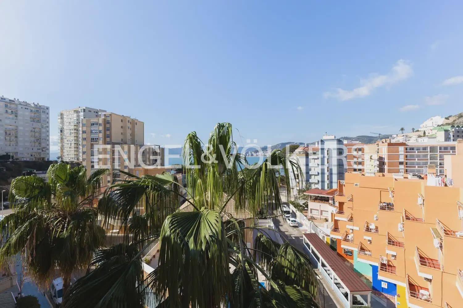 1 bedroom Flat for sale in Cullera with garage - € 210,000 (Ref: 9897601)
