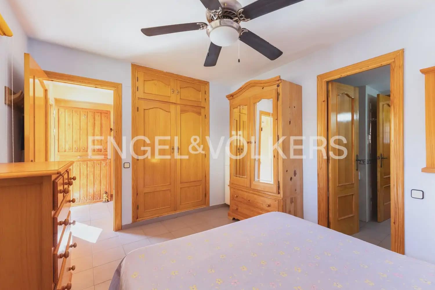 1 bedroom Flat for sale in Cullera with garage - € 210,000 (Ref: 9897601)