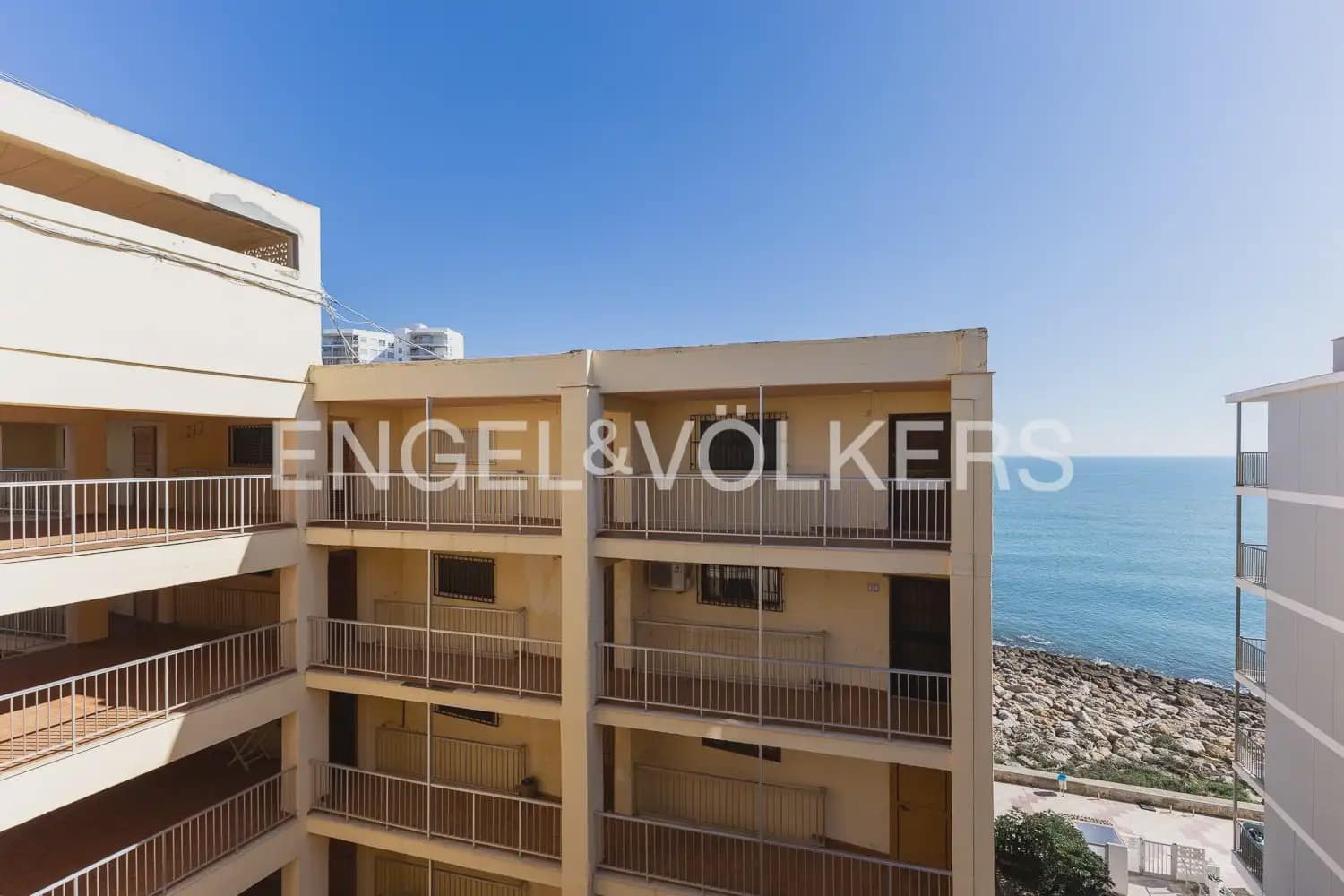 1 bedroom Flat for sale in Cullera with garage - € 210,000 (Ref: 9897601)