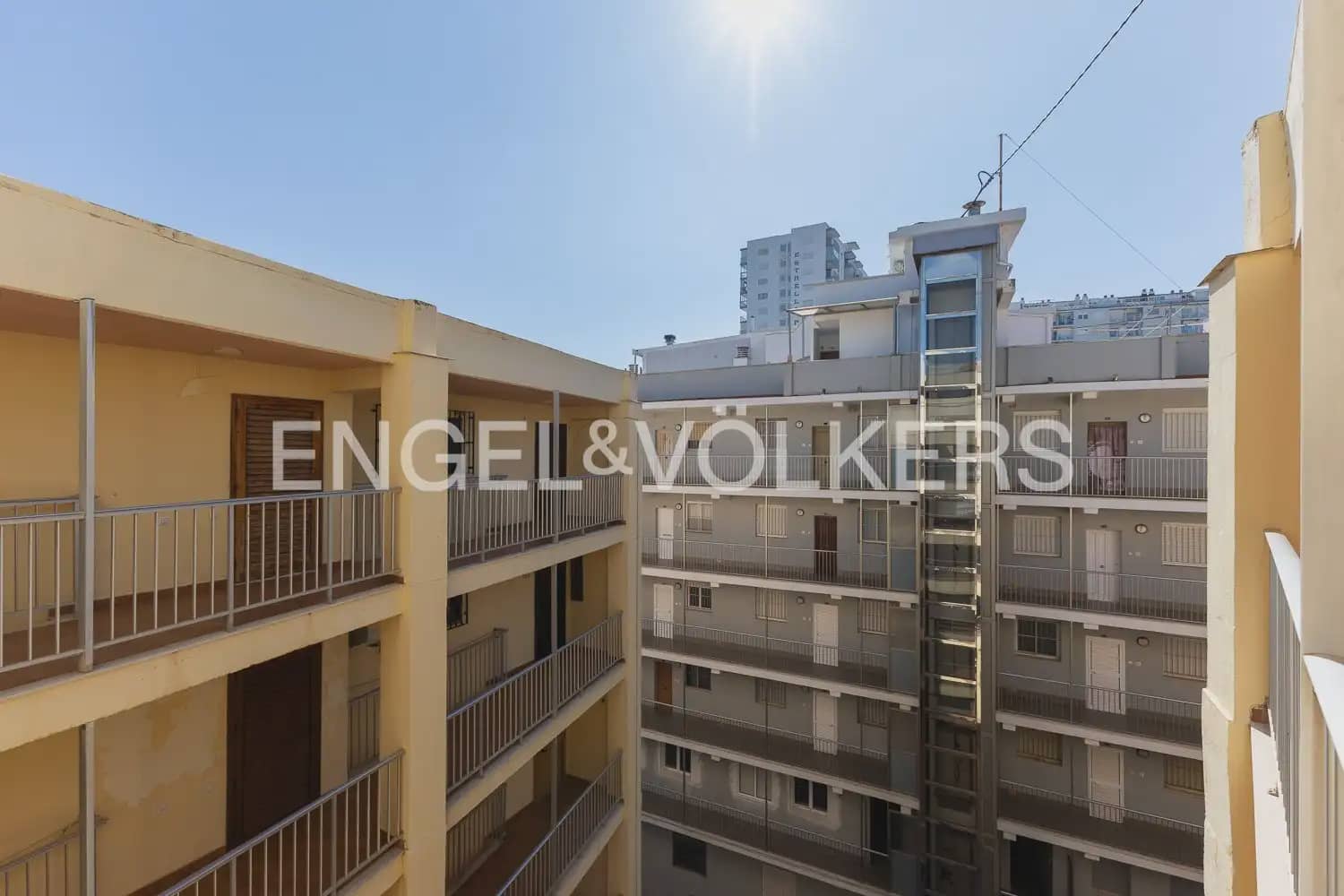 1 bedroom Flat for sale in Cullera with garage - € 210,000 (Ref: 9897601)