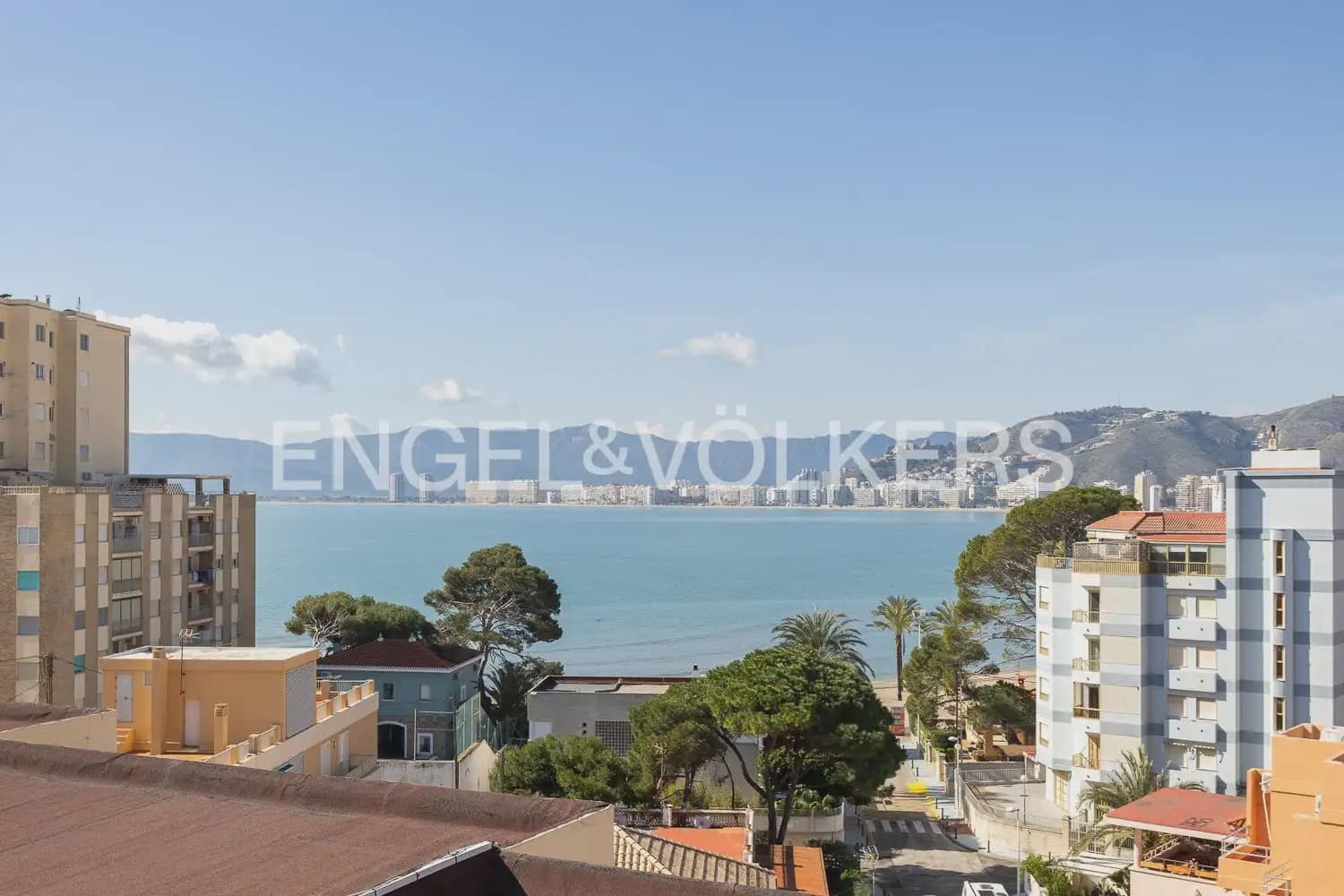 1 bedroom Flat for sale in Cullera with garage - € 210,000 (Ref: 9897601)