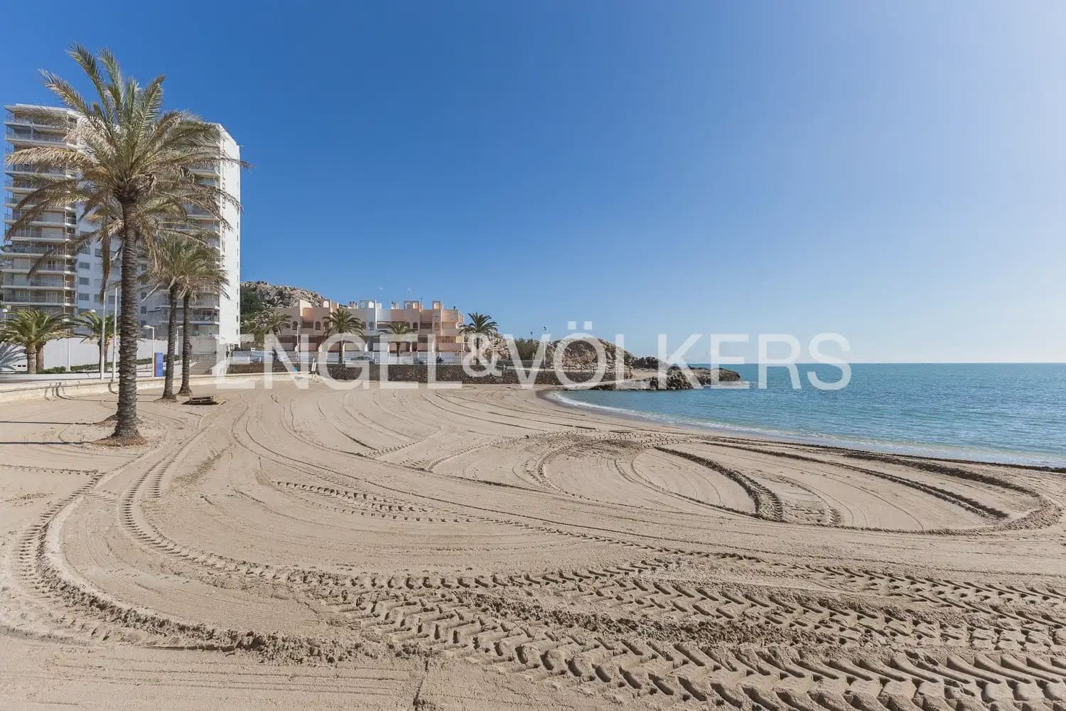 1 bedroom Flat for sale in Cullera with garage - € 210,000 (Ref: 9897601)
