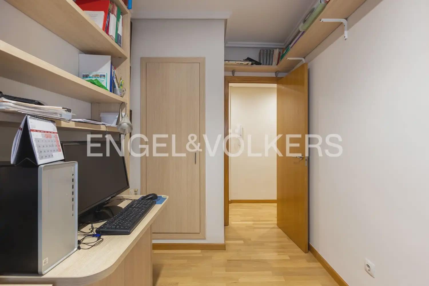 4 sypialnia Mieszkanie na sprzedaż w Miasto Walencja z garażem - 485 000 € (Ref: 9897604)