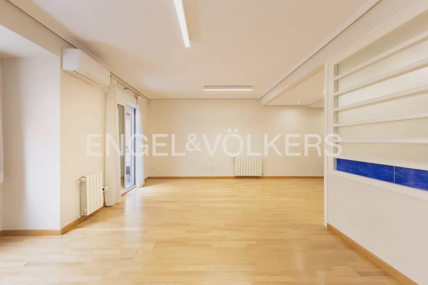 4 sypialnia Mieszkanie na sprzedaż w Miasto Walencja z garażem - 485 000 € (Ref: 9897604)