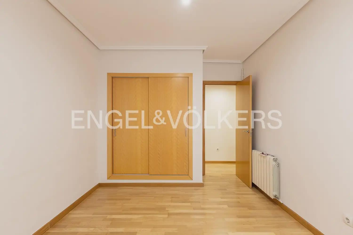 4 sypialnia Mieszkanie na sprzedaż w Miasto Walencja z garażem - 485 000 € (Ref: 9897604)