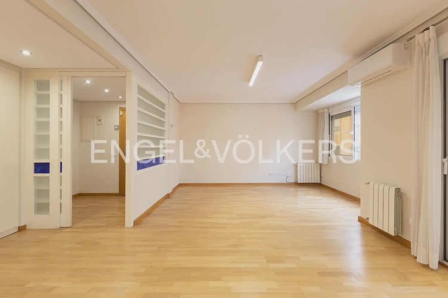 4 sypialnia Mieszkanie na sprzedaż w Miasto Walencja z garażem - 485 000 € (Ref: 9897604)
