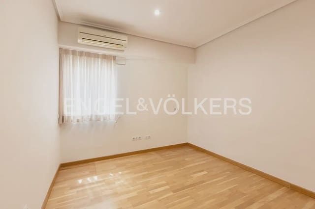 4 soveværelse Lejlighed til salg i Arrancapins, Valencia by med garage - € 485.000 (Ref: 9897604)