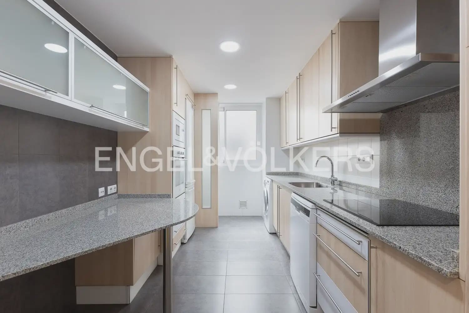 4 sypialnia Mieszkanie na sprzedaż w Miasto Walencja z garażem - 485 000 € (Ref: 9897604)