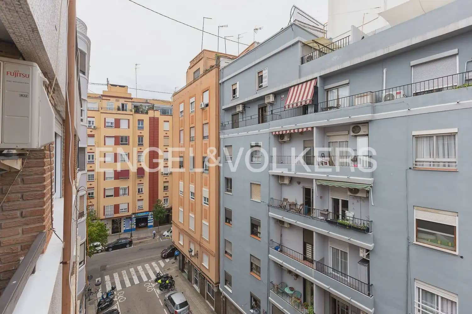 4 sypialnia Mieszkanie na sprzedaż w Miasto Walencja z garażem - 485 000 € (Ref: 9897604)