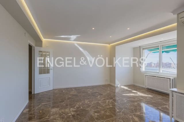 Appartement de 3 chambres à louer à La Raiosa, Valence ville avec garage - 1 900 € (Ref: 9897605)