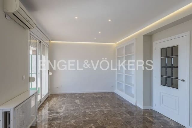Appartement de 3 chambres à louer à La Raiosa, Valence ville avec garage - 1 900 € (Ref: 9897605)